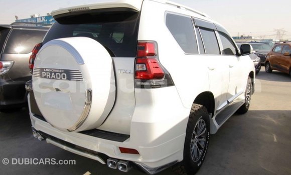 Acheter Import Voiture Toyota Prado Blanc à Import - Dubai, Barh el Gazel Acheter Import Voiture Toyota Prado Blanc à Import - Dubai, Barh el Gazel