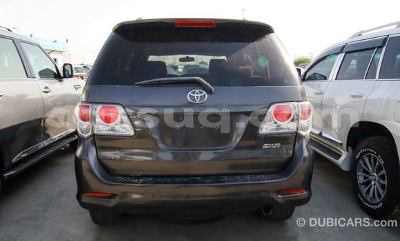 Acheter Import Voiture Toyota Fortuner Autre à Import - Dubai, Barh el Gazel Acheter Import Voiture Toyota Fortuner Autre à Import - Dubai, Barh el Gazel