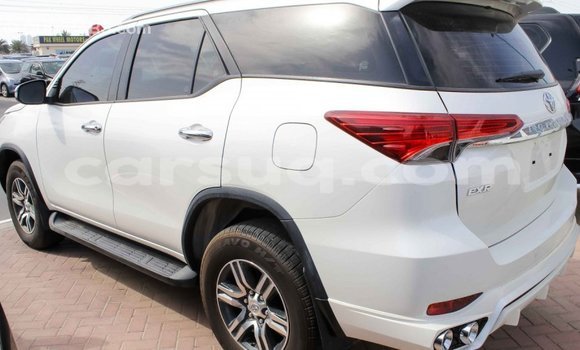 Buy Import Toyota Fortuner White Car in Import - Dubai in Barh el Gazel Buy Import Toyota Fortuner White Car in Import - Dubai in Barh el Gazel