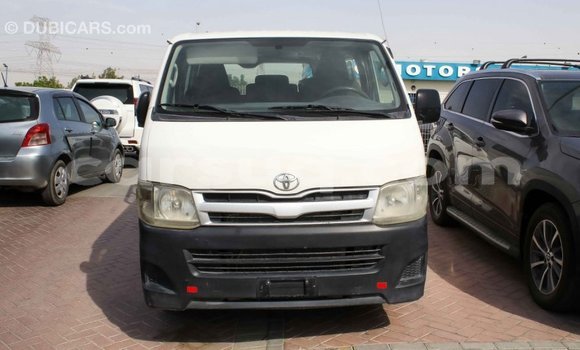 Acheter Import Voiture Toyota Hiace Blanc à Import - Dubai, Barh el Gazel Acheter Import Voiture Toyota Hiace Blanc à Import - Dubai, Barh el Gazel