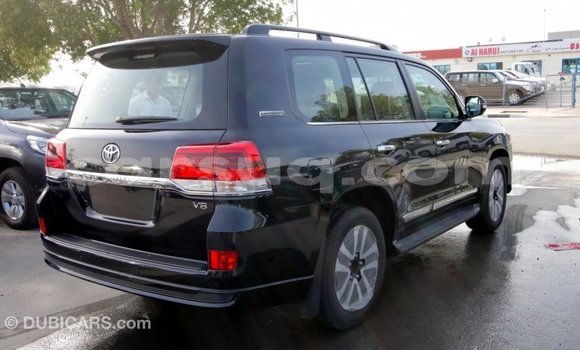 Buy Import Toyota Land Cruiser Black Car in Import - Dubai in Barh el Gazel Buy Import Toyota Land Cruiser Black Car in Import - Dubai in Barh el Gazel