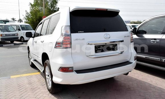 Acheter Import Voiture Lexus GX Blanc à Import - Dubai, Barh el Gazel Acheter Import Voiture Lexus GX Blanc à Import - Dubai, Barh el Gazel