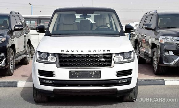 Acheter Import Voiture Land Rover Range Rover Blanc à Import - Dubai, Barh el Gazel Acheter Import Voiture Land Rover Range Rover Blanc à Import - Dubai, Barh el Gazel