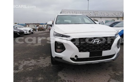 Acheter Import Voiture Hyundai Santa Fe Blanc à Import - Dubai, Barh el Gazel Acheter Import Voiture Hyundai Santa Fe Blanc à Import - Dubai, Barh el Gazel