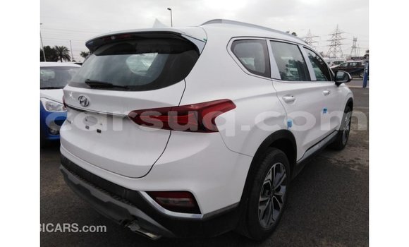 Acheter Import Voiture Hyundai Santa Fe Blanc à Import - Dubai, Barh el Gazel Acheter Import Voiture Hyundai Santa Fe Blanc à Import - Dubai, Barh el Gazel