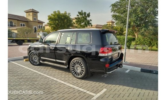 Buy Import Toyota Land Cruiser Black Car in Import - Dubai in Barh el Gazel Buy Import Toyota Land Cruiser Black Car in Import - Dubai in Barh el Gazel