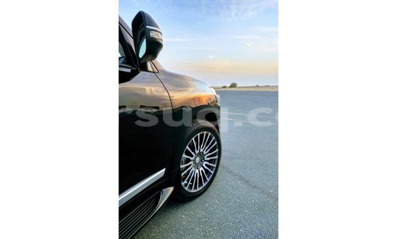 Buy Import Toyota Land Cruiser Black Car in Import - Dubai in Barh el Gazel Buy Import Toyota Land Cruiser Black Car in Import - Dubai in Barh el Gazel