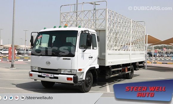 Acheter Import Utilitaire Nissan Evalia Blanc à Import - Dubai, Barh el Gazel Acheter Import Utilitaire Nissan Evalia Blanc à Import - Dubai, Barh el Gazel