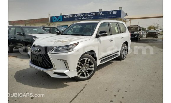 Acheter Import Voiture Lexus LX Blanc à Import - Dubai, Barh el Gazel Acheter Import Voiture Lexus LX Blanc à Import - Dubai, Barh el Gazel