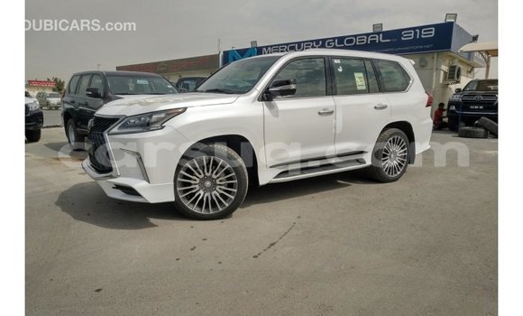 Acheter Import Voiture Lexus LX Blanc à Import - Dubai, Barh el Gazel Acheter Import Voiture Lexus LX Blanc à Import - Dubai, Barh el Gazel