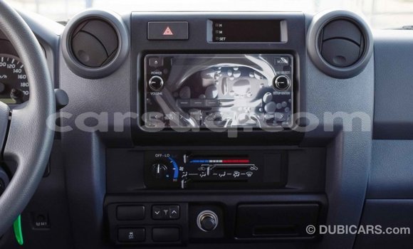 Buy Import Toyota Land Cruiser White Car in Import - Dubai in Barh el Gazel Buy Import Toyota Land Cruiser White Car in Import - Dubai in Barh el Gazel