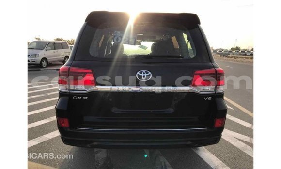 Acheter Import Voiture Toyota Land Cruiser Noir à Import - Dubai, Barh el Gazel Acheter Import Voiture Toyota Land Cruiser Noir à Import - Dubai, Barh el Gazel