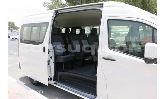 Acheter Import Voiture Toyota Hiace Blanc à Import - Dubai, Barh el Gazel Acheter Import Voiture Toyota Hiace Blanc à Import - Dubai, Barh el Gazel
