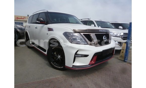 Acheter Import Voiture Nissan Patrol Blanc à Import - Dubai, Barh el Gazel