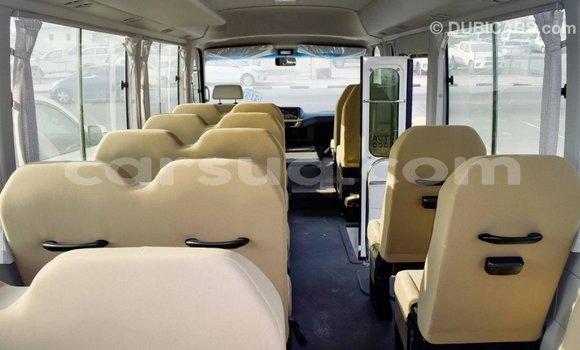 Acheter Import Voiture Toyota Coaster Blanc à Import - Dubai, Barh el Gazel Acheter Import Voiture Toyota Coaster Blanc à Import - Dubai, Barh el Gazel