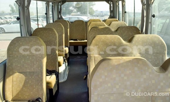 Acheter Import Voiture Toyota Coaster Blanc à Import - Dubai, Barh el Gazel Acheter Import Voiture Toyota Coaster Blanc à Import - Dubai, Barh el Gazel