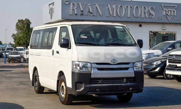 Acheter Import Voiture Toyota Hiace Blanc à Import - Dubai, Barh el Gazel Acheter Import Voiture Toyota Hiace Blanc à Import - Dubai, Barh el Gazel
