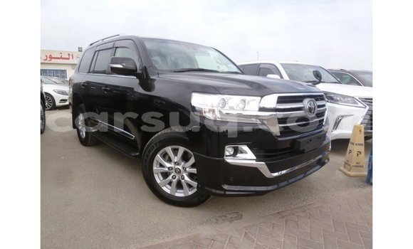 Acheter Import Voiture Toyota Land Cruiser Noir à Import - Dubai, Barh el Gazel Acheter Import Voiture Toyota Land Cruiser Noir à Import - Dubai, Barh el Gazel