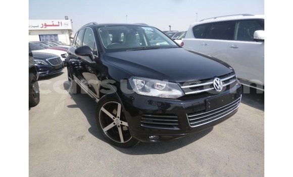 Acheter Import Voiture Volkswagen Touareg Noir à Import - Dubai, Barh el Gazel