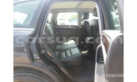 Acheter Import Voiture Volkswagen Touareg Noir à Import - Dubai, Barh el Gazel Acheter Import Voiture Volkswagen Touareg Noir à Import - Dubai, Barh el Gazel