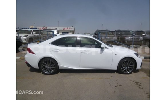Acheter Import Voiture Lexus IS Blanc à Import - Dubai, Barh el Gazel Acheter Import Voiture Lexus IS Blanc à Import - Dubai, Barh el Gazel