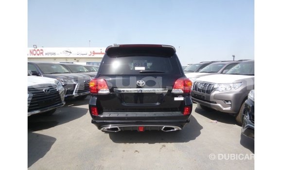 Acheter Import Voiture Toyota Land Cruiser Noir à Import - Dubai, Barh el Gazel Acheter Import Voiture Toyota Land Cruiser Noir à Import - Dubai, Barh el Gazel