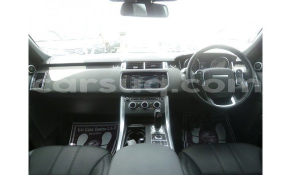 Buy Import Land Rover Range Rover Green Car in Import - Dubai in Barh el Gazel Buy Import Land Rover Range Rover Green Car in Import - Dubai in Barh el Gazel