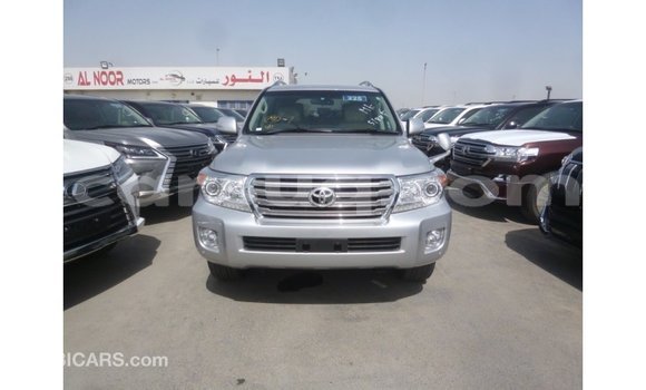 Acheter Import Voiture Toyota Land Cruiser Autre à Import - Dubai, Barh el Gazel Acheter Import Voiture Toyota Land Cruiser Autre à Import - Dubai, Barh el Gazel