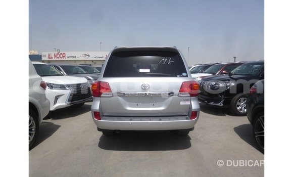 Acheter Import Voiture Toyota Land Cruiser Autre à Import - Dubai, Barh el Gazel Acheter Import Voiture Toyota Land Cruiser Autre à Import - Dubai, Barh el Gazel