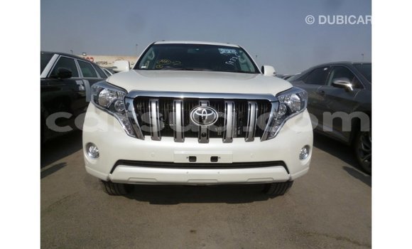 Acheter Import Voiture Toyota Prado Blanc à Import - Dubai, Barh el Gazel Acheter Import Voiture Toyota Prado Blanc à Import - Dubai, Barh el Gazel