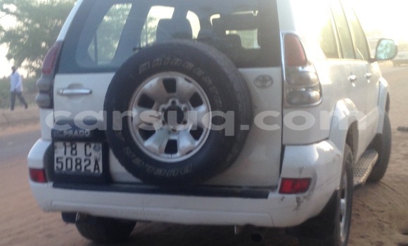 Acheter Occasion Voiture Toyota Prado Blanc à N'Djamena au Tchad Acheter Occasion Voiture Toyota Prado Blanc à N'Djamena au Tchad