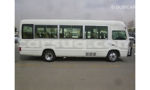 Acheter Import Voiture Toyota Coaster Blanc à Import - Dubai, Barh el Gazel Acheter Import Voiture Toyota Coaster Blanc à Import - Dubai, Barh el Gazel