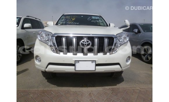Acheter Import Voiture Toyota Prado Blanc à Import - Dubai, Barh el Gazel Acheter Import Voiture Toyota Prado Blanc à Import - Dubai, Barh el Gazel
