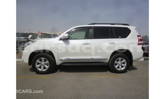 Acheter Import Voiture Toyota Prado Blanc à Import - Dubai, Barh el Gazel Acheter Import Voiture Toyota Prado Blanc à Import - Dubai, Barh el Gazel