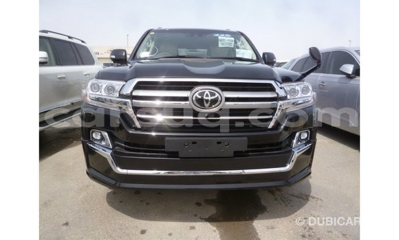 Acheter Import Voiture Toyota Land Cruiser Noir à Import - Dubai, Barh el Gazel Acheter Import Voiture Toyota Land Cruiser Noir à Import - Dubai, Barh el Gazel