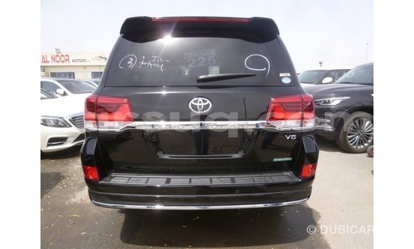 Acheter Import Voiture Toyota Land Cruiser Noir à Import - Dubai, Barh el Gazel Acheter Import Voiture Toyota Land Cruiser Noir à Import - Dubai, Barh el Gazel