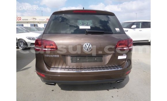 Acheter Import Voiture Volkswagen Touareg Marron à Import - Dubai, Barh el Gazel Acheter Import Voiture Volkswagen Touareg Marron à Import - Dubai, Barh el Gazel