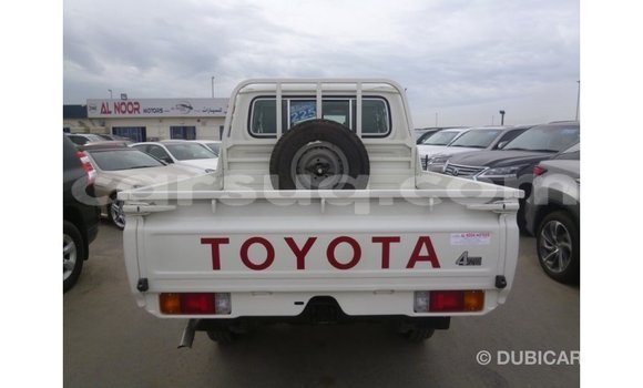 Buy Import Toyota Land Cruiser White Car in Import - Dubai in Barh el Gazel Buy Import Toyota Land Cruiser White Car in Import - Dubai in Barh el Gazel