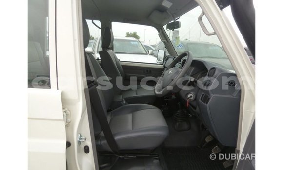 Buy Import Toyota Land Cruiser White Car in Import - Dubai in Barh el Gazel Buy Import Toyota Land Cruiser White Car in Import - Dubai in Barh el Gazel