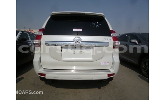 Acheter Import Voiture Toyota Prado Blanc à Import - Dubai, Barh el Gazel Acheter Import Voiture Toyota Prado Blanc à Import - Dubai, Barh el Gazel