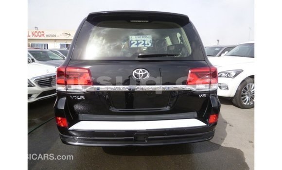 Acheter Import Voiture Toyota Land Cruiser Noir à Import - Dubai, Barh el Gazel Acheter Import Voiture Toyota Land Cruiser Noir à Import - Dubai, Barh el Gazel