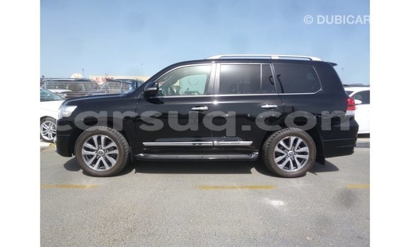 Acheter Import Voiture Toyota Land Cruiser Noir à Import - Dubai, Barh el Gazel Acheter Import Voiture Toyota Land Cruiser Noir à Import - Dubai, Barh el Gazel
