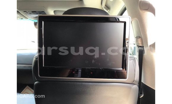 Buy Import Toyota Land Cruiser White Car in Import - Dubai in Barh el Gazel Buy Import Toyota Land Cruiser White Car in Import - Dubai in Barh el Gazel