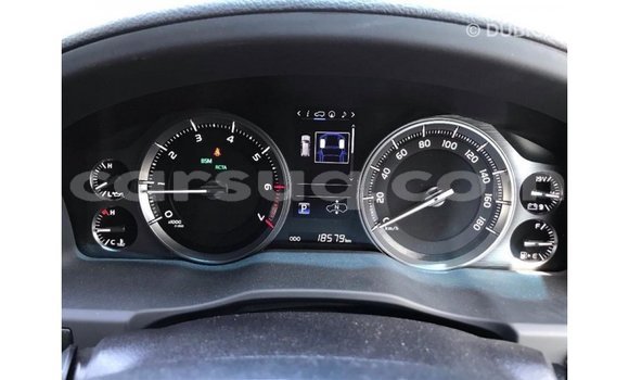 Buy Import Toyota Land Cruiser White Car in Import - Dubai in Barh el Gazel Buy Import Toyota Land Cruiser White Car in Import - Dubai in Barh el Gazel