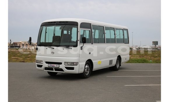 Acheter Import Utilitaire Nissan Evalia Blanc à Import - Dubai, Barh el Gazel