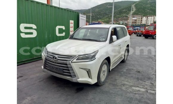 Buy Import Lexus LX White Car in Import - Dubai in Barh el Gazel Buy Import Lexus LX White Car in Import - Dubai in Barh el Gazel