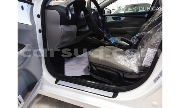 Acheter Import Voiture Kia Cerato Blanc à Import - Dubai, Barh el Gazel Acheter Import Voiture Kia Cerato Blanc à Import - Dubai, Barh el Gazel