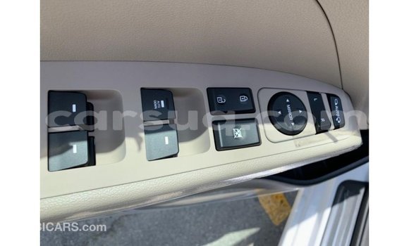 Acheter Import Voiture Hyundai Elantra Blanc à Import - Dubai, Barh el Gazel Acheter Import Voiture Hyundai Elantra Blanc à Import - Dubai, Barh el Gazel