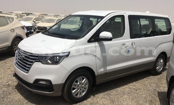 Acheter Import Voiture Hyundai Accent Blanc à Import - Dubai, Barh el Gazel Acheter Import Voiture Hyundai Accent Blanc à Import - Dubai, Barh el Gazel