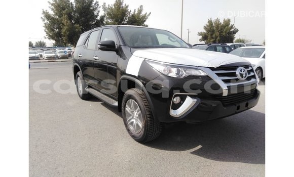 Acheter Import Voiture Toyota Fortuner Noir à Import - Dubai, Barh el Gazel Acheter Import Voiture Toyota Fortuner Noir à Import - Dubai, Barh el Gazel